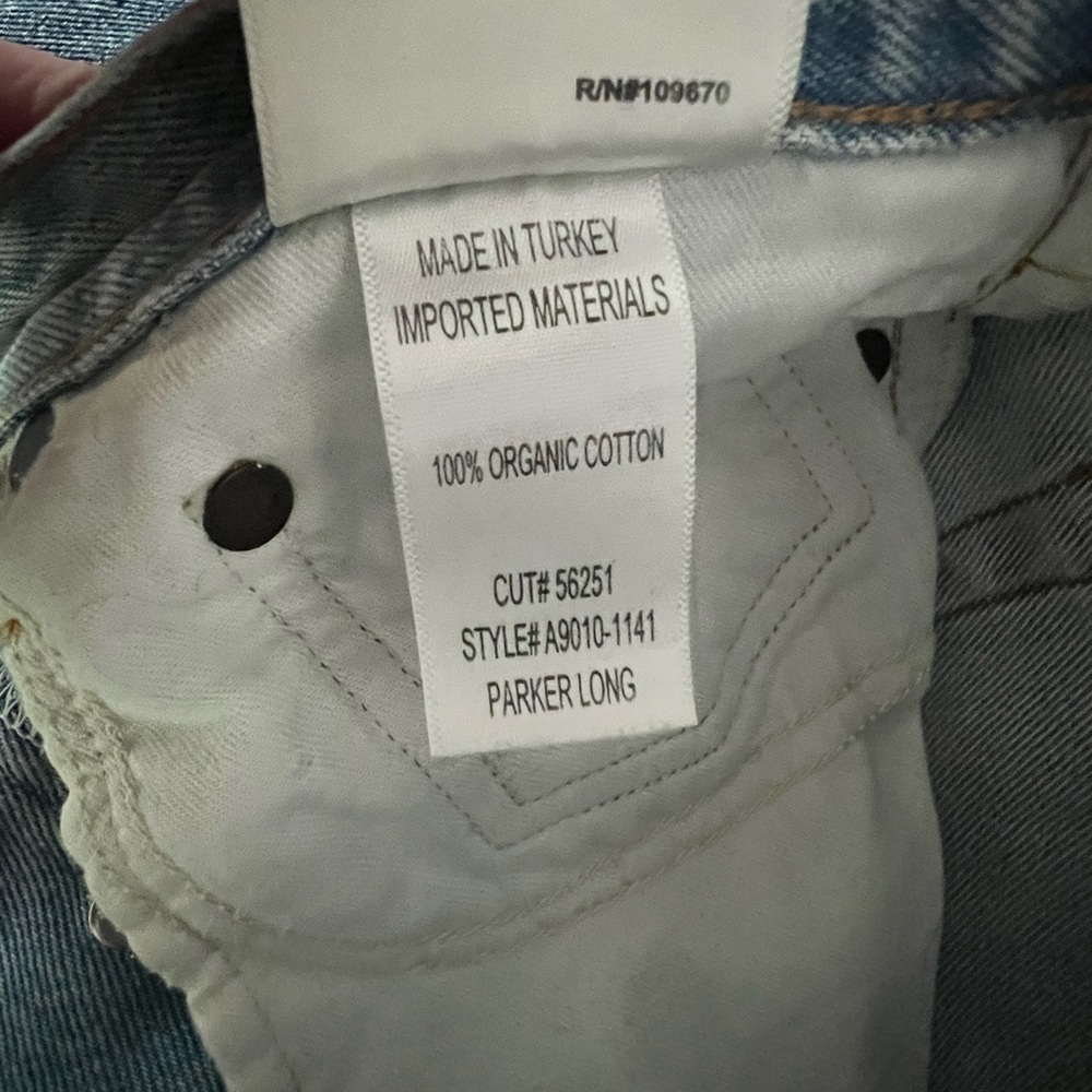 AGolde Parker Long Shorts in Swap Meet. Button fly denim cut offs. Size 25 - Picture 7 of 7